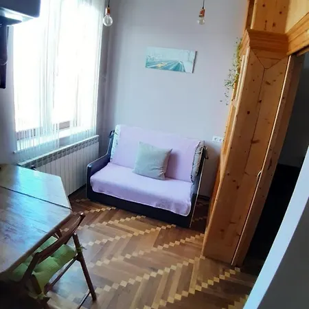 Apartment Mario